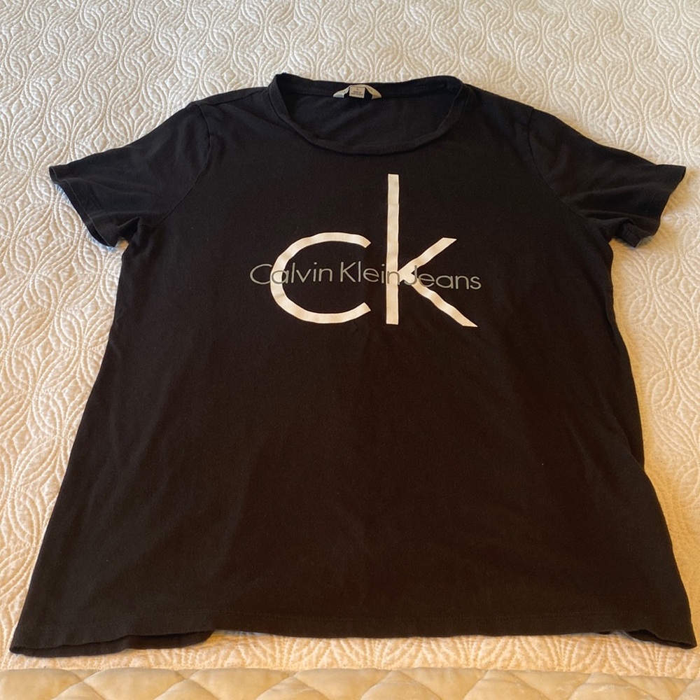 Calvin Klein Jeans T-Shirt Size Large